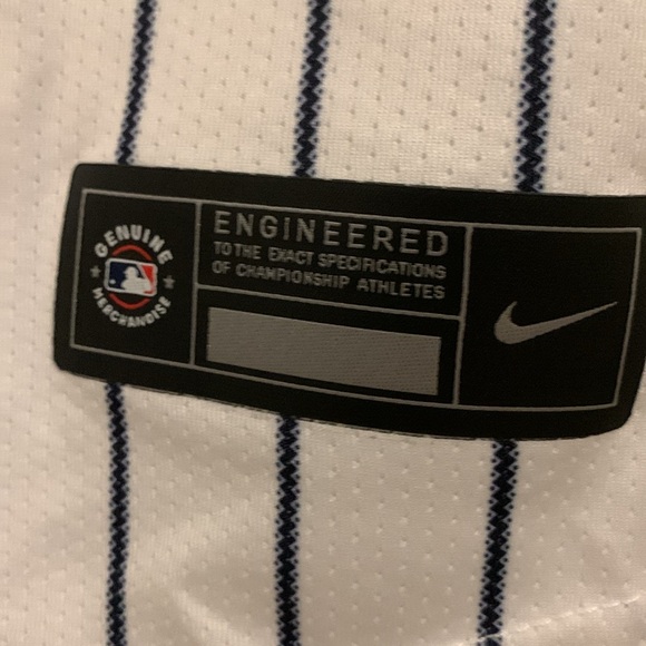 New York Yankees jersey Nike women size Large. New without tags. White stripe - Picture 2 of 7